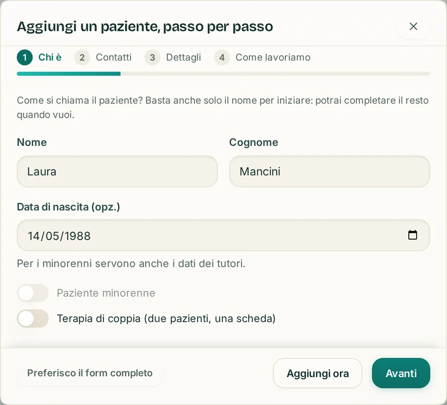 La procedura per aggiungere un paziente: nome, cognome e data di nascita, il resto quando vuoi.